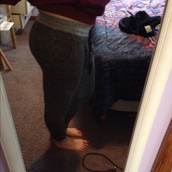 Joggers - Picture 2 of 4