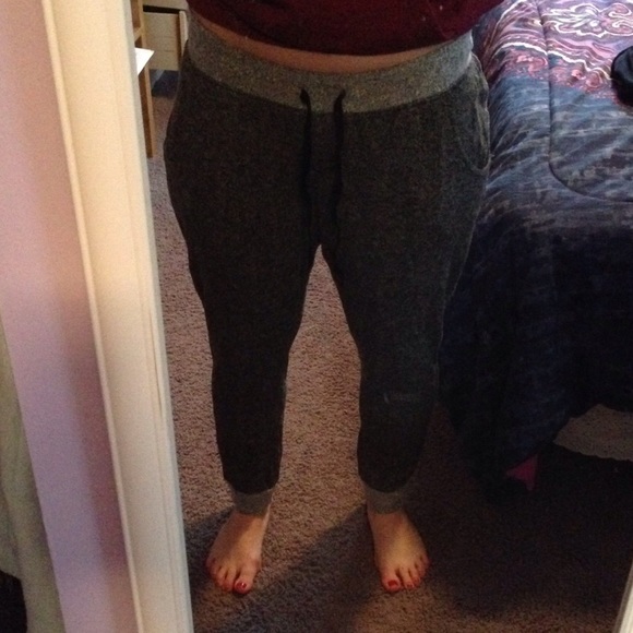 Joggers - Picture 4 of 4