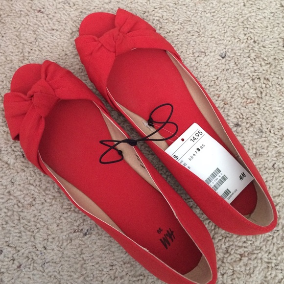 🚫SOLD🚫 New - Red Flats from H&M - Picture 1 of 4