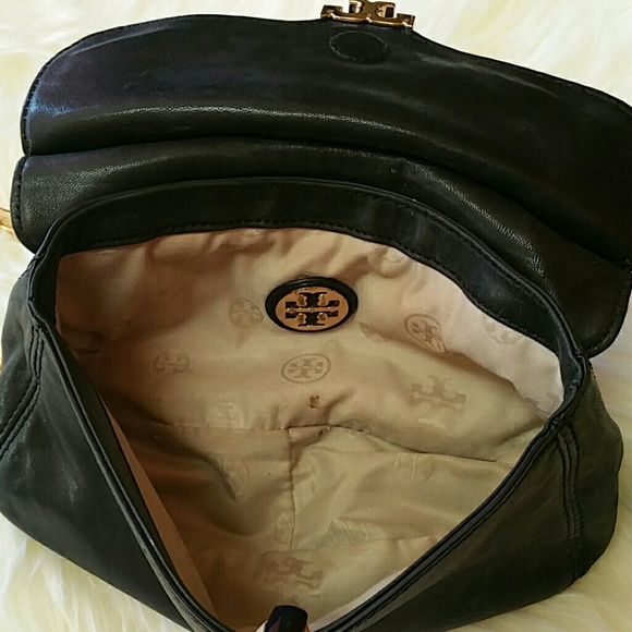 ✨Black Tory Burch cross body ✨ - Picture 3 of 4