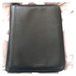 Coach Padfolio