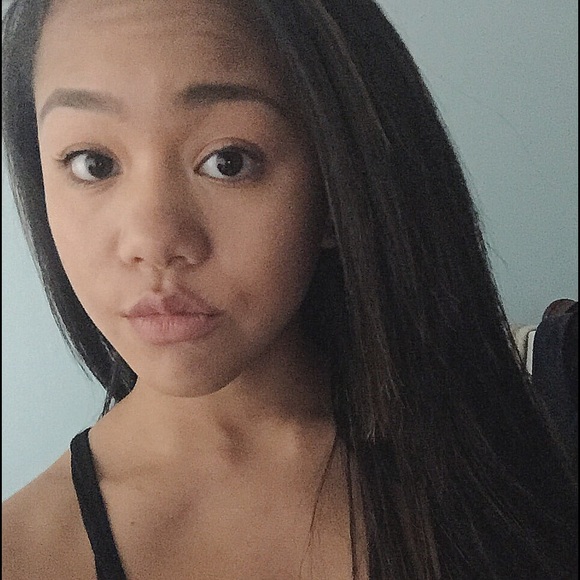 Meet your Posher, Mia
