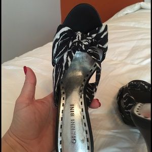 Gianni Bini Zebra print heels