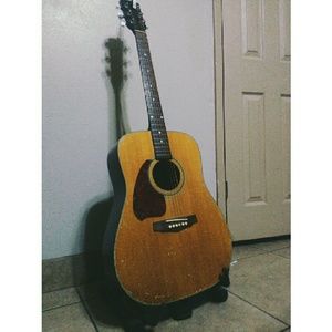 HARD TO FIND left hand guitar!!