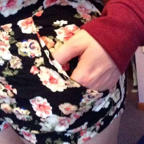 Shorts - Picture 4 of 4