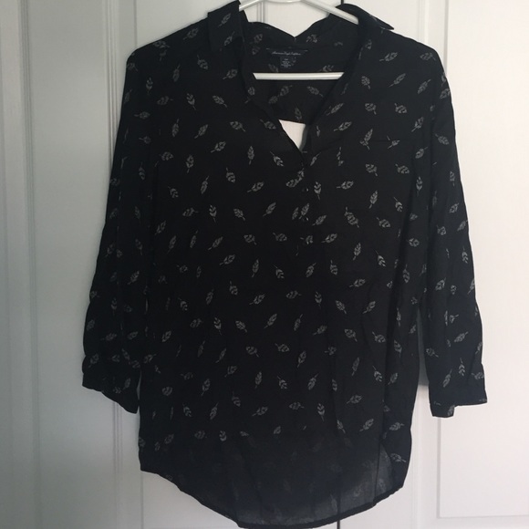 American Eagle black with feather pattern blouse