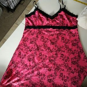 Delta Burke, hot pink, size 3XL, night gown