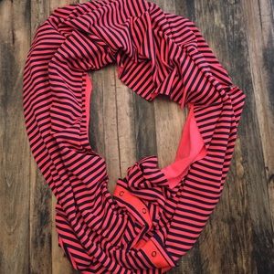 NWOT lululemon vinyasa scarf