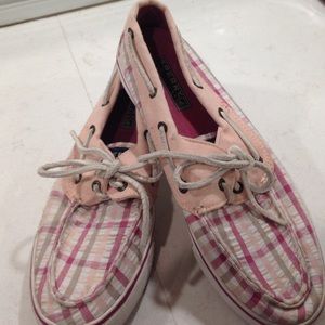 Sperry Pink plaid shoes