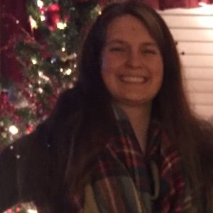 Meet your Posher, Carly
