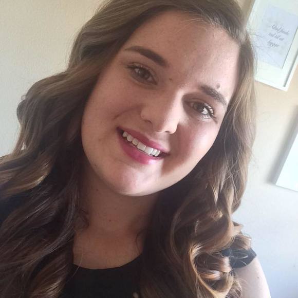 Meet your Posher, Angela - Picture 1 of 1