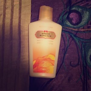 Victoria's Secret Amber Romance Body Lotion