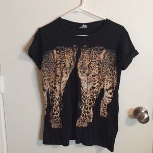 jaguar graphic tee from cotton on.
