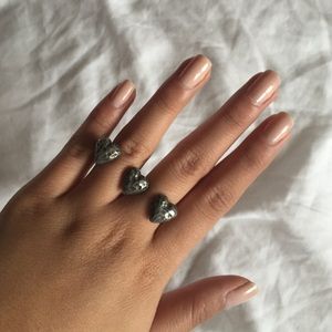 Heart Stud Double Finger Ring