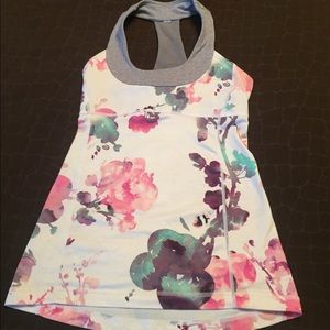 RARE lululemon floral scoop tank-size 4