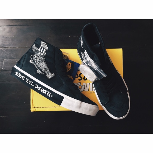 kirk hammett skeleton shoes