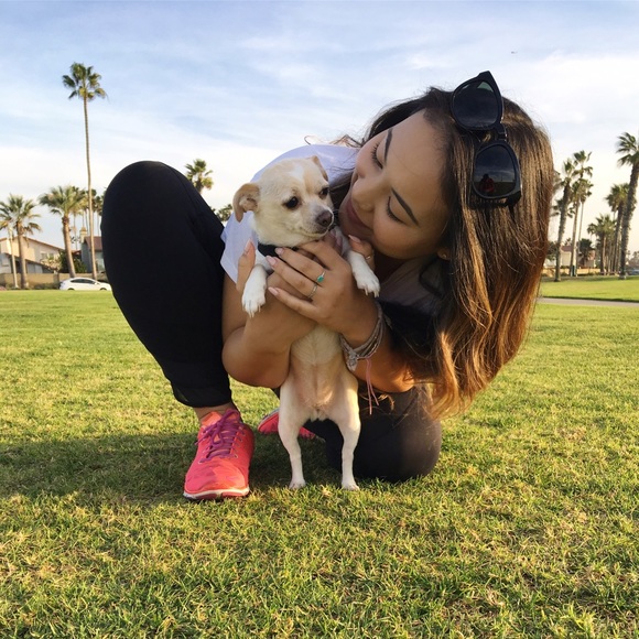 Meet Your Posher, Jasmine 💕 - Picture 2 of 5