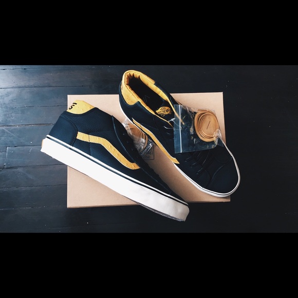 Black and gold mid school '77 LX #vault