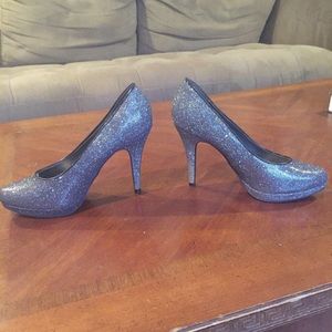 Sparkly silver metallic heels