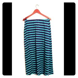 Floor length skirt size L