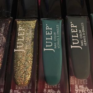 Holding for @linds_3 SOLD