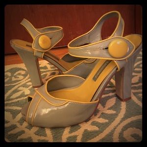 Chinese Laundry pin up style heels