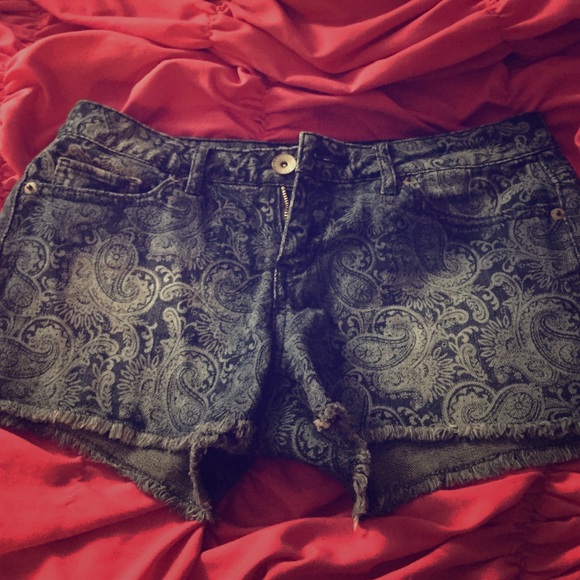 Paisley shorts- Aeropostale size 3/4
