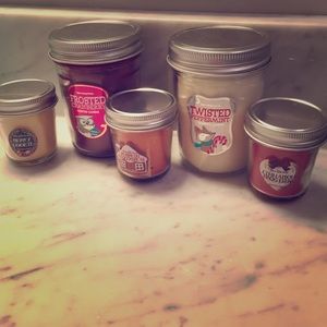 2 med size candles and 3 mini candles!!