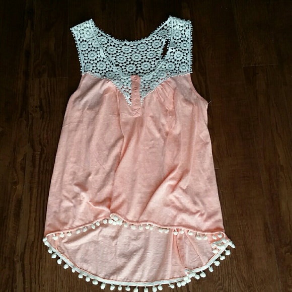 Boutique Peach Tank with Cream Detailing