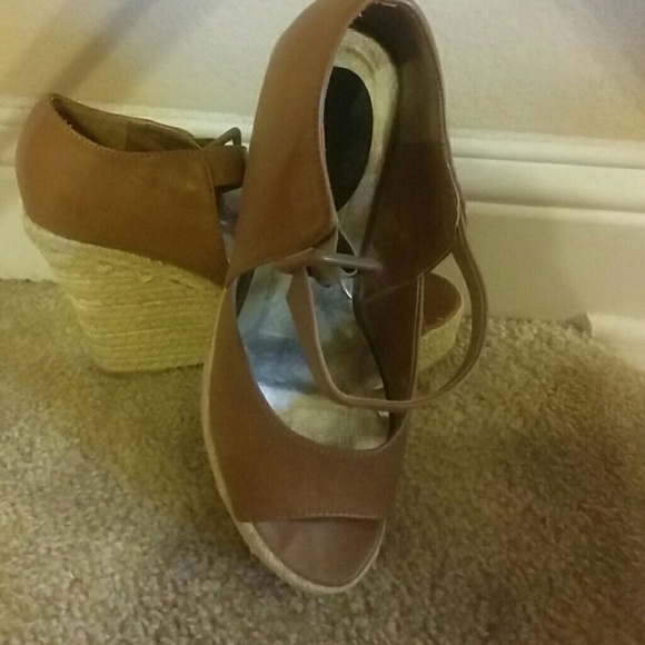 Shoes - Picture 2 of 3