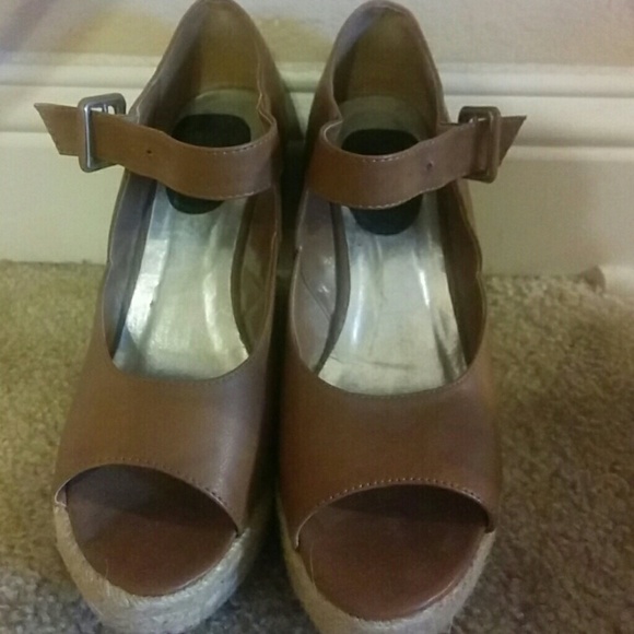 Shoes - Picture 3 of 3