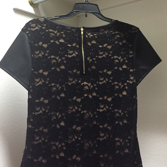 🚫SOLD🚫Express Black Lace Top - Picture 4 of 4