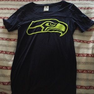 Seahawks tee 🎉price reduced