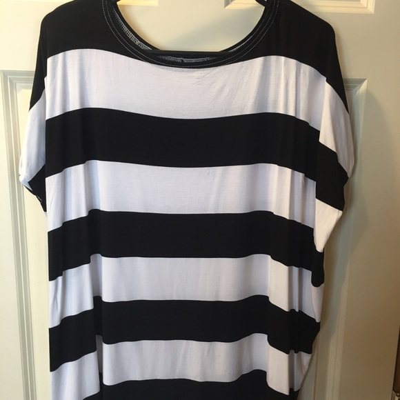 Black & White color block shirt