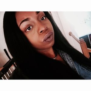 Meet your Posher, Steph