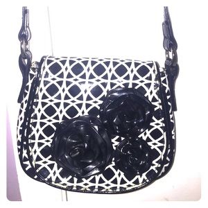 Vera Bradley Cross Body Black And White Bag