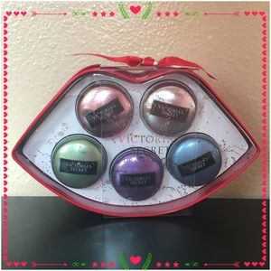 💄BNWT- Victoria Secret Lip Balm Set💄