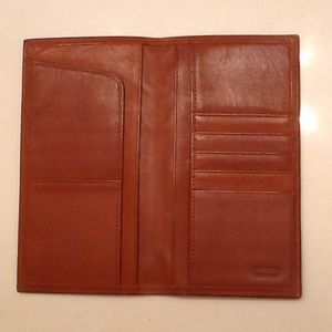 Brown Coach Checkbook 💰💵💸   🎒SALE! POSH LOVE❤️