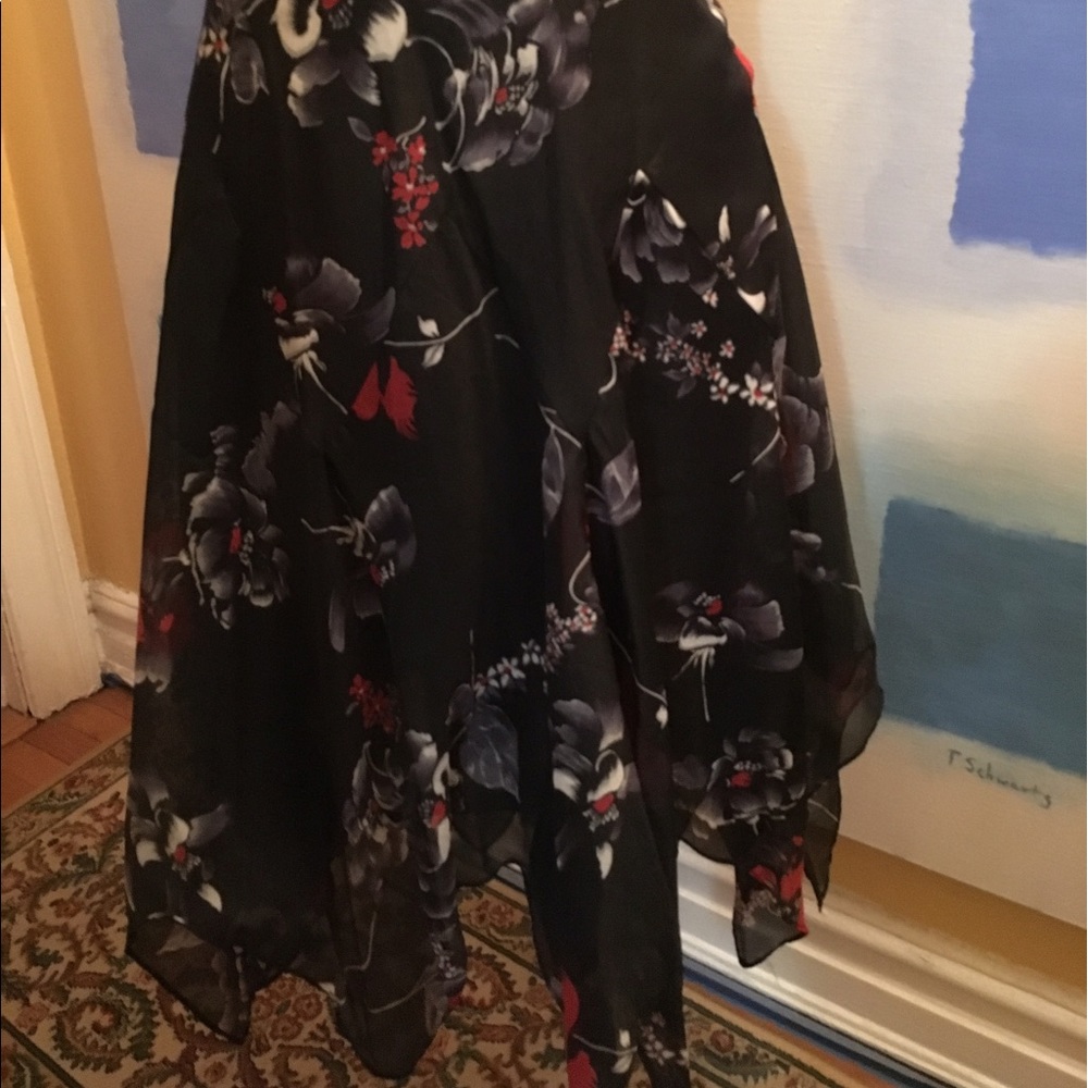 🚩SOLD🚩Flirty, Feminine, Fabulous Dress - Picture 7 of 8