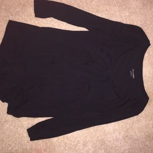 Black quarter sleeve shirt !