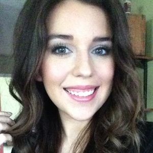 Meet your Posher, Jillian