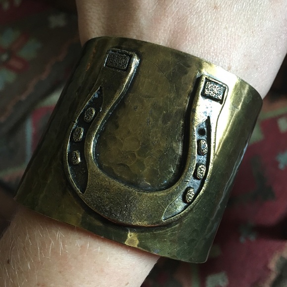 Adjustable Horseshoe Cuff