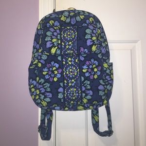 🔴SOLD ON MERCARI🔴 Vera Bradley floral backpack