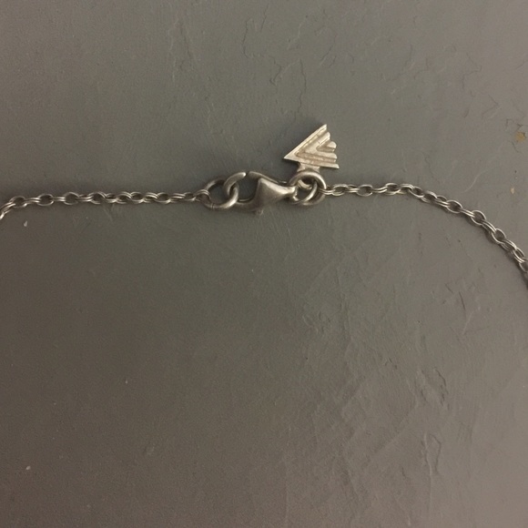 Clear pendant necklace - Picture 3 of 3