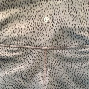 Lululemon wunder unders!