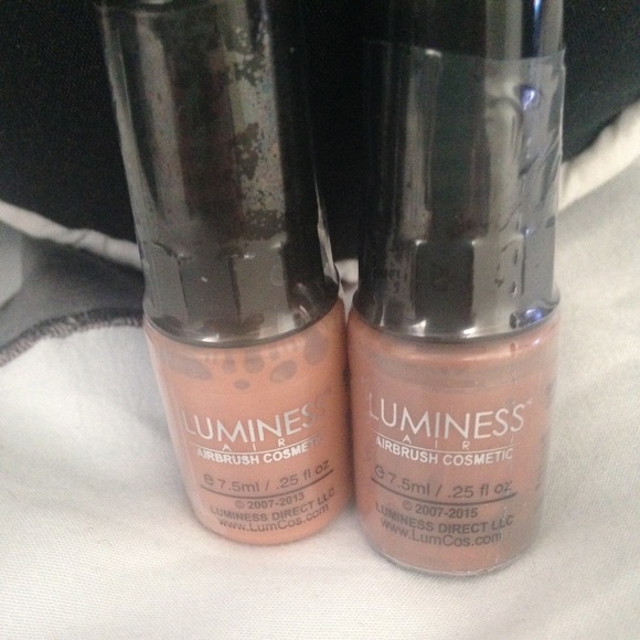 Luminess airbrush foundation