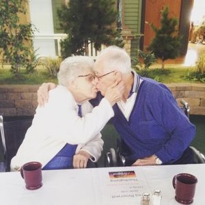 Meet your Posher, Roxane