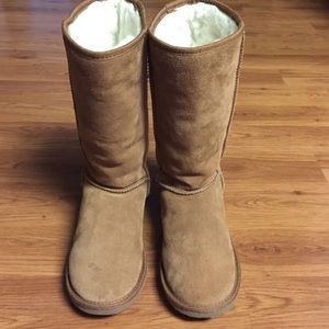 EMU Bronte HI Suede Boots Wool Lining Size 8