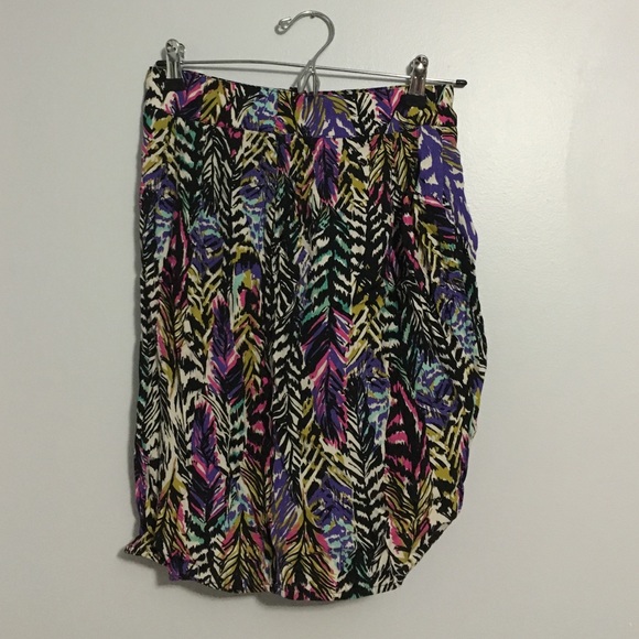 H&M Printed Feather Skirt, Size 8