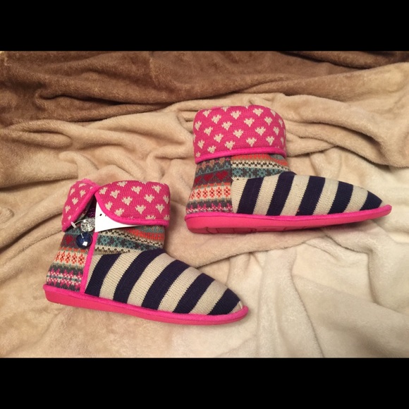 Steve Madden Shoes - 🎉 HP 🎉 Steve Madden Faux Fur Slippers